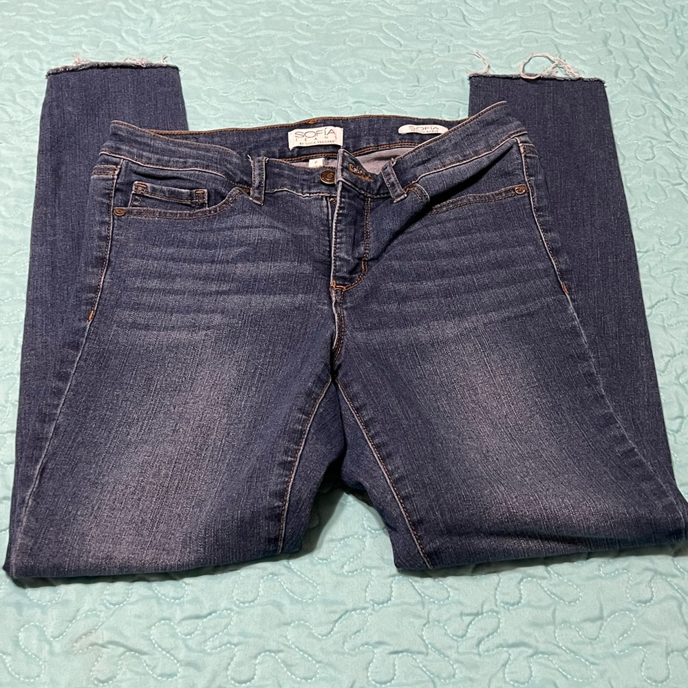 Sofia Jeans by Sofia Vergara skinny ankle. Size 2